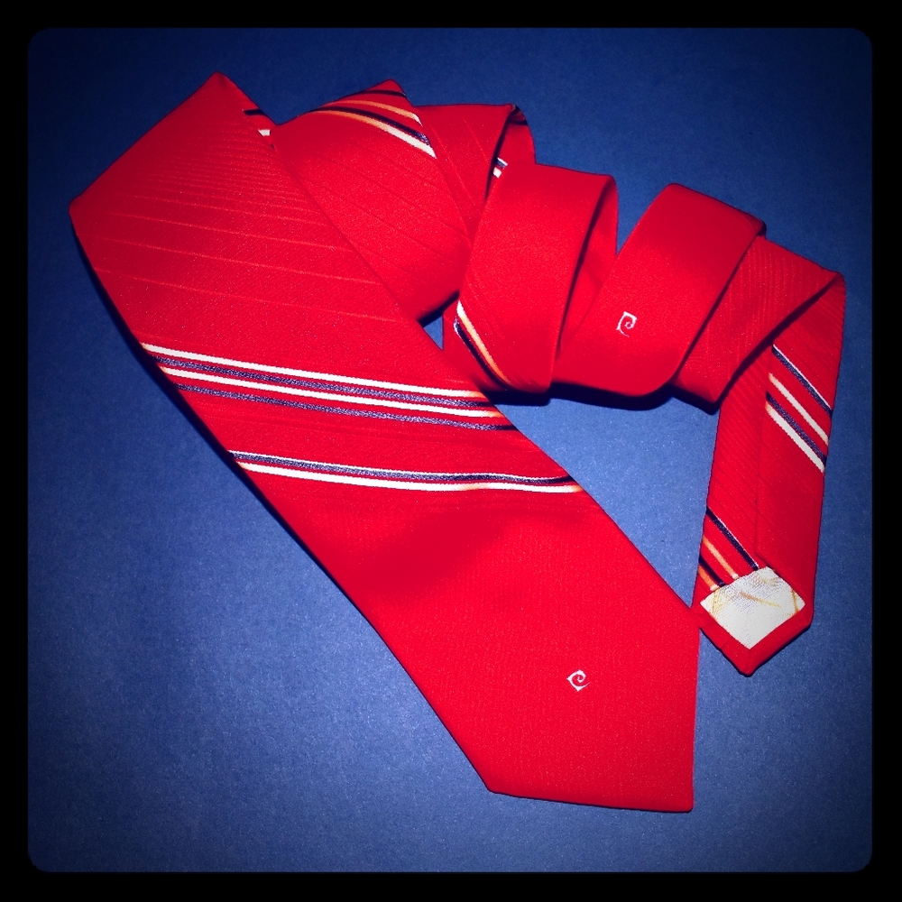 Vintage Pierre Cardin tie